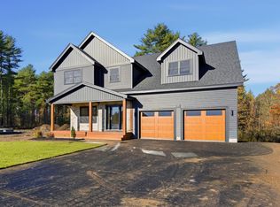 21 Lily Ln, Londonderry, NH 03053