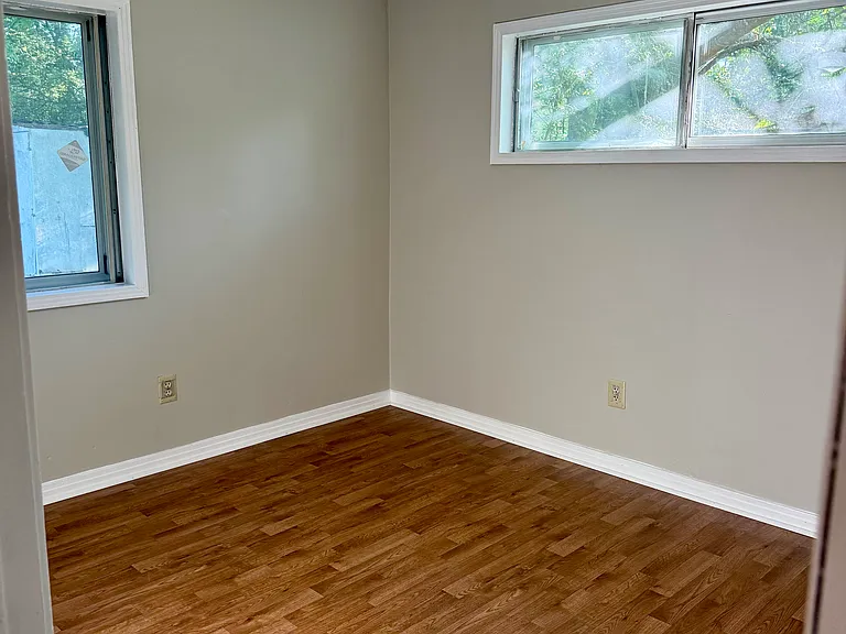 930 Bickerstaff St — Photo 3