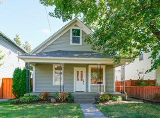 310 N 2nd St, Silverton, OR 97381