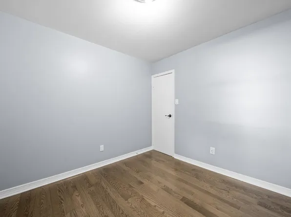 211 New York Avenue image 22 of 37