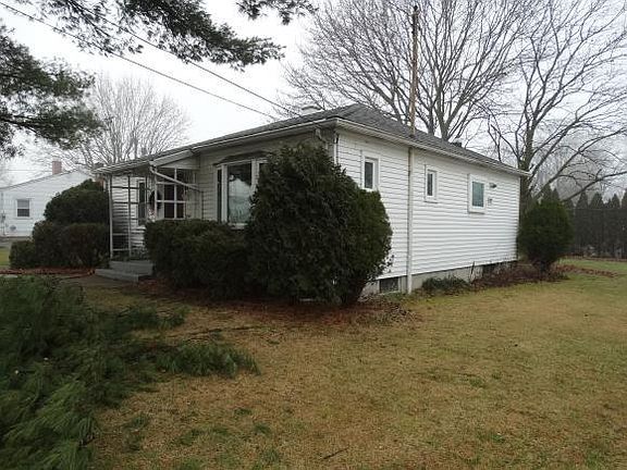 2nd image of 918 S Pine St