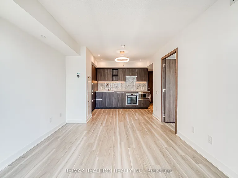 17 Bathurst St #2603 — Photo 25