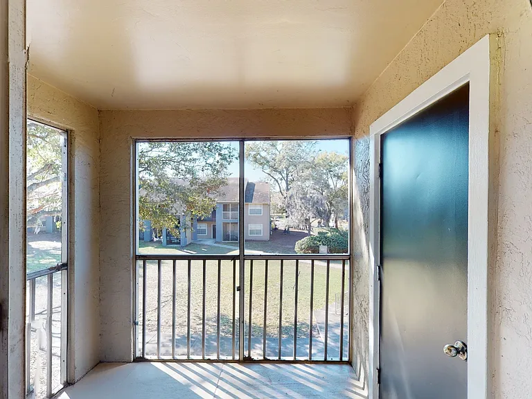 Lakewood Place — Photo 140
