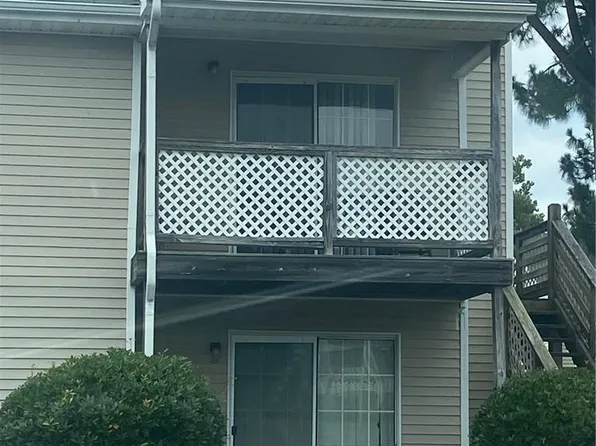 26 Lyford Ky #B, Hampton, VA 23666