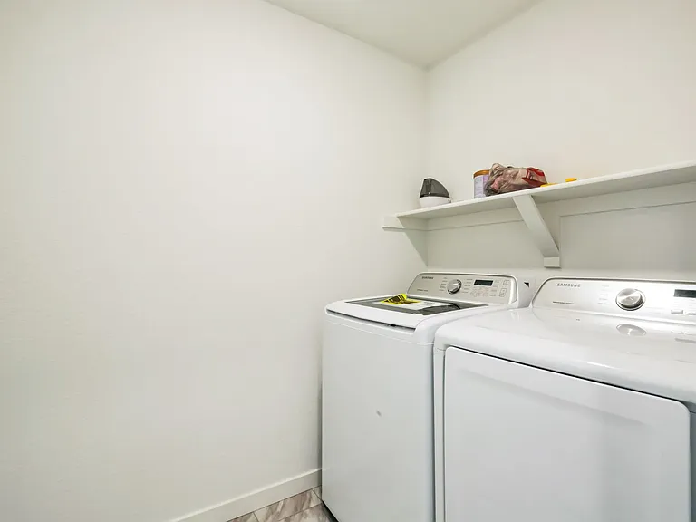 541 Byrd Aly — Photo 11