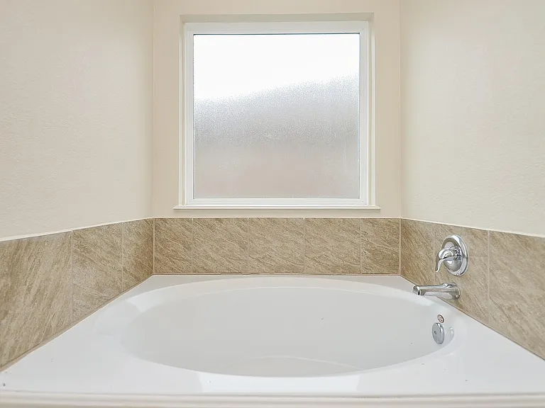 21610 Yeaney Dr — Photo 20