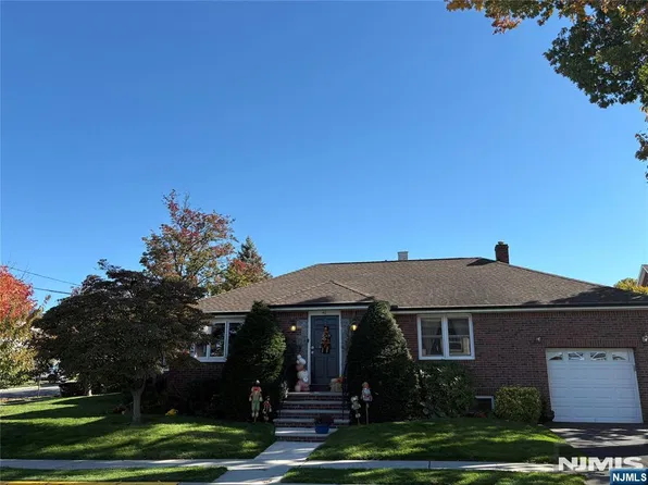 40 Rose Street, Wood Ridge, NJ 07075