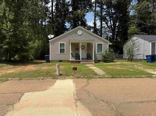 926 Garland St, Camden, AR 71701