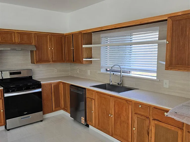 16203 Dryberry Ct — Photo 25