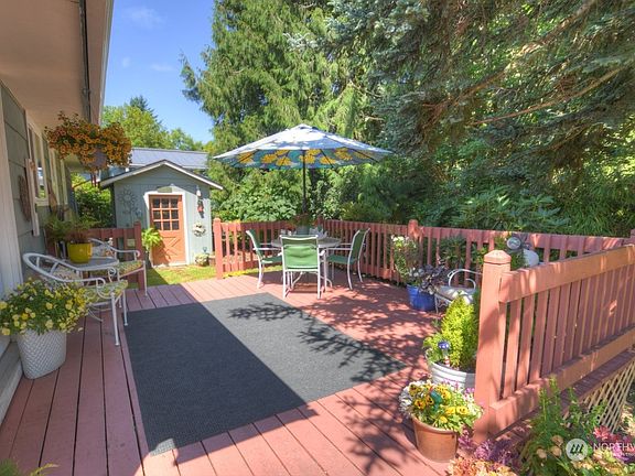 3rd image of 1822 SE 22nd Avenue