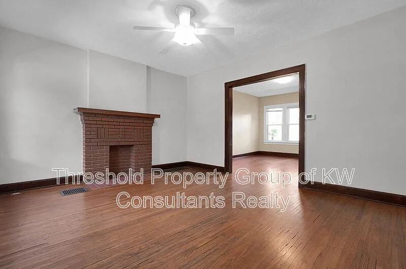Building Photo - 1126 Northwest Blvd #1130