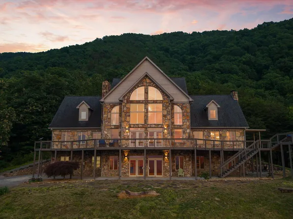 3771 Eagle Ridge Rd, Maryville, TN 37803