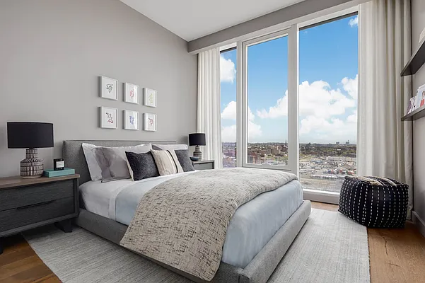 Sold by SERHANT. | media 32