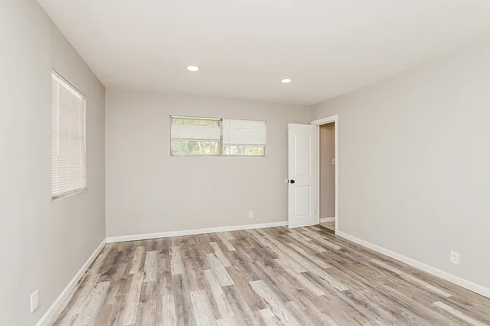 2628 S Marsalis Ave — Photo 15