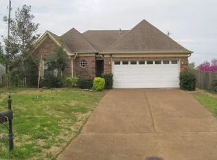 8915 Lakeside Cv, Cordova, TN 38016