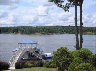 981 Sheltered Cove Rd, Jasper, AL 35504