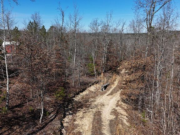 3rd image of 461 Walnut Valley Rd