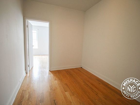 5th image of 124 Linden St #3T