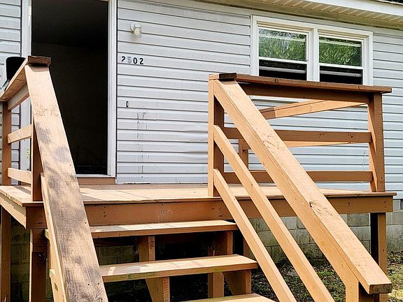 2nd image of 2502 Warwick Ave