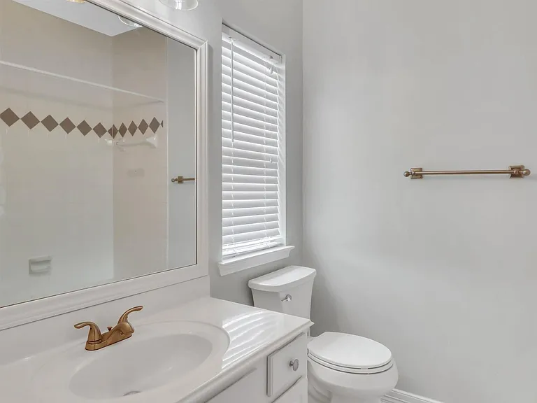 5320 Blossom St — Photo 10