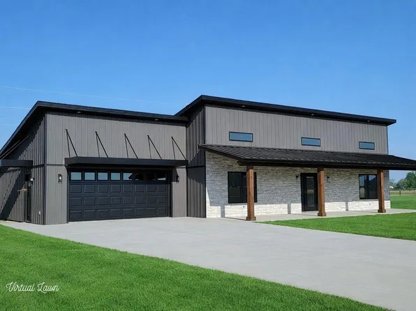 313 Country Ct, Loogootee, IN 47553