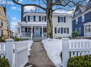 360 Maolis Ave, Glen Ridge, NJ 07028