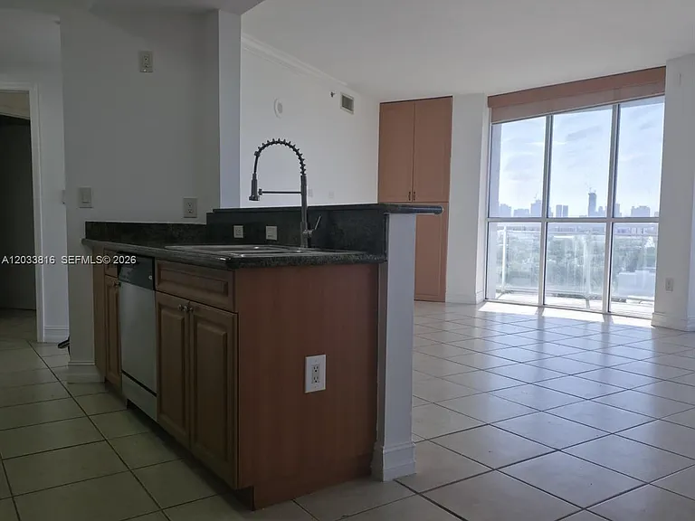 1 Glen Royal Pkwy #1202 — Photo 8