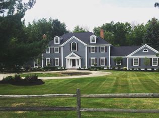 509 Wheatfield Dr, Aurora, OH 44202