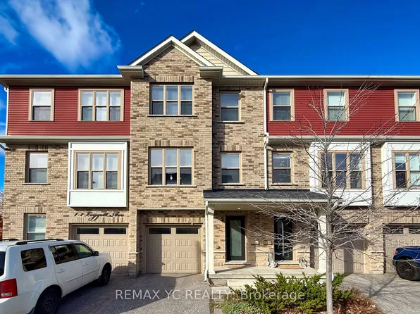 1 Leggott Ave #2, Barrie, ON L4M 0K7