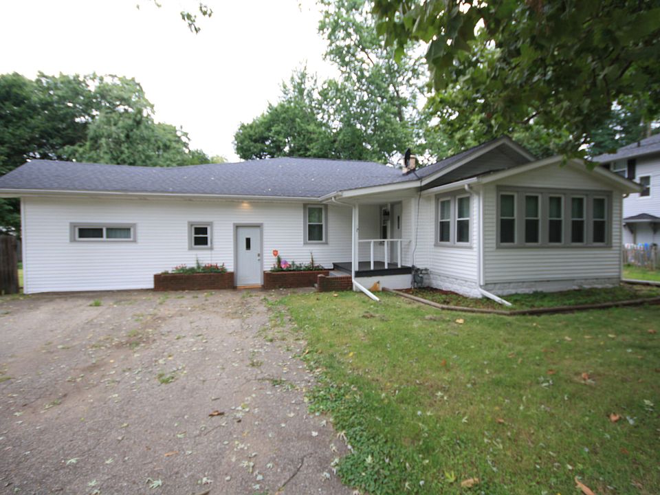 1st image of 54 Leitch Dr