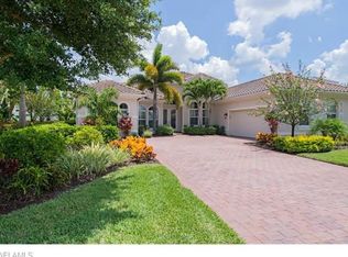 12127 Wicklow Ln, Naples, FL 34120