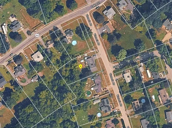 31 Victoria Dr, Moosup, CT 06354