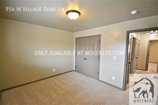 954 W Village Bend Ln — Photo 17
