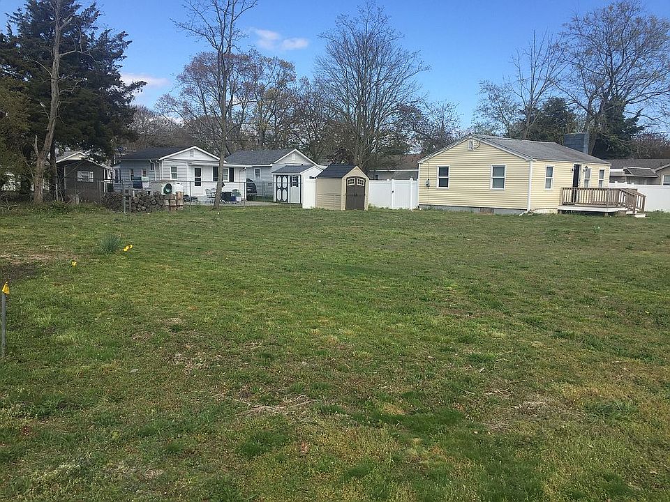 1st image of 13 Tomlin Ave