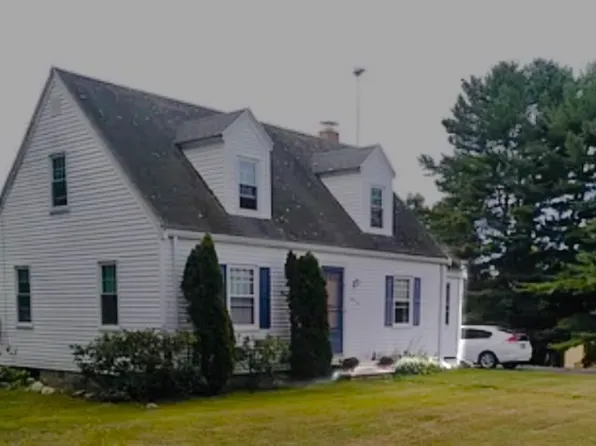 21 Dixon Ave, Eliot, ME 03903