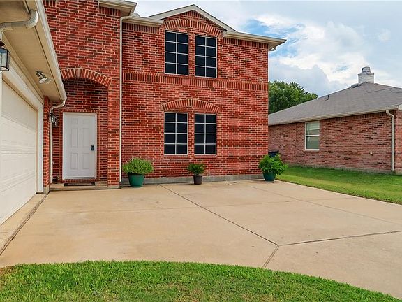 2nd image of 2713 Ingram Cir