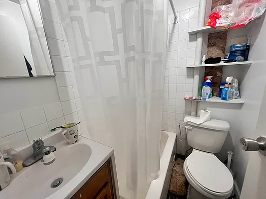 Rented by Highline Residential | media 6