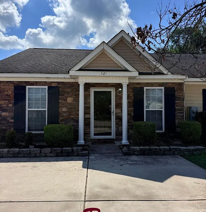 421 Metz Dr