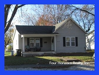 1st image of 1019 N Centennial St