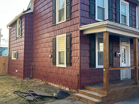 3rd image of 328 S Brown St