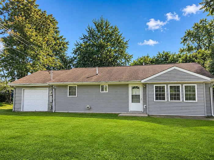152 Hutchinson Dr