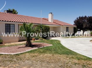 14832 Quinnalt Rd, Apple Valley, CA 92307