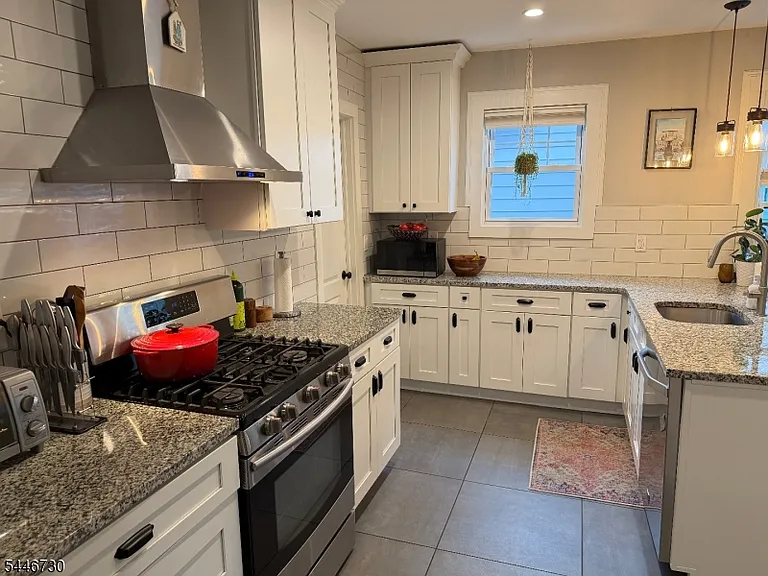 86 Jacoby St — Photo 10