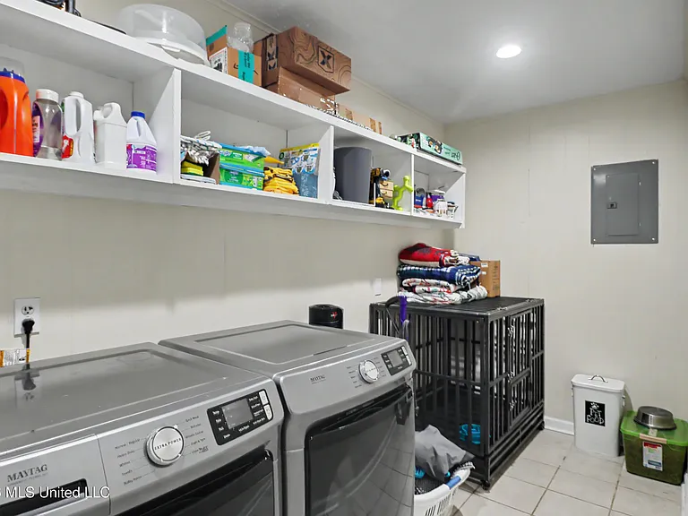 412 Woodland Park Dr — Photo 21