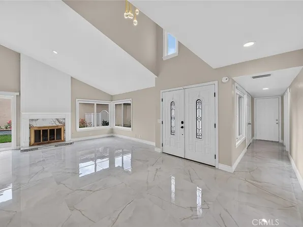 61 Sparrowhawk, Irvine, CA 92604