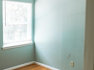 265 E Lake Dr, Medicine Park, OK 73557