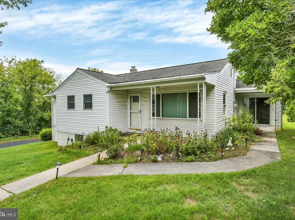 3 Earl Ave, Schuylkill Haven, PA 17972