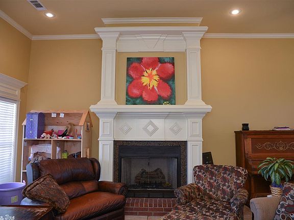 5th image of 4845 Park Place Dr