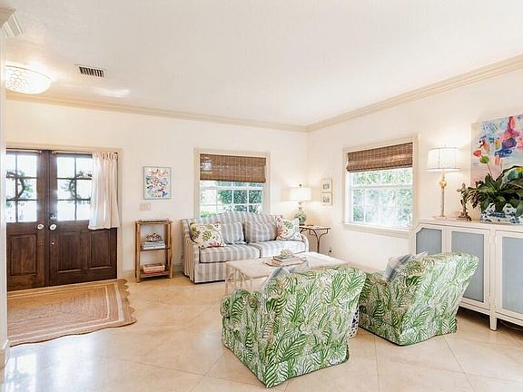 4th image of 6031 Robinson Street