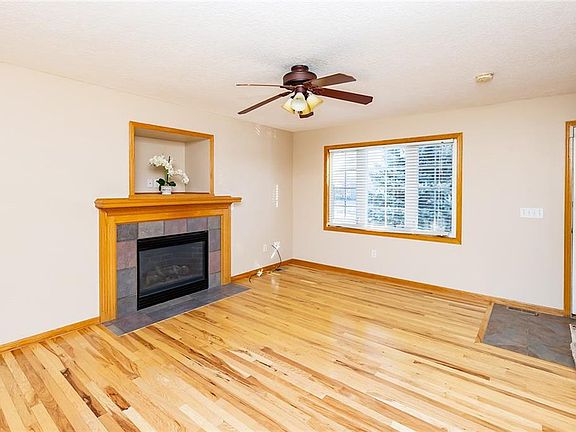 3rd image of 313 N 16th St